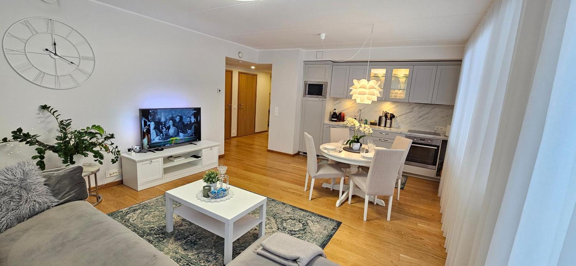 City Center Bright Home タリン エクステリア 写真