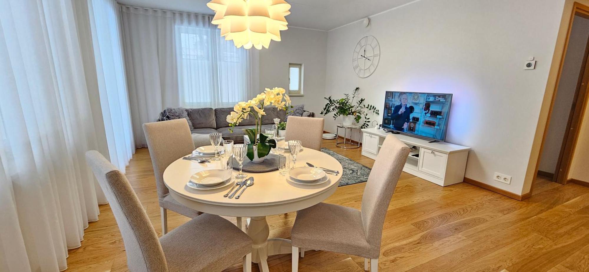 City Center Bright Home タリン エクステリア 写真