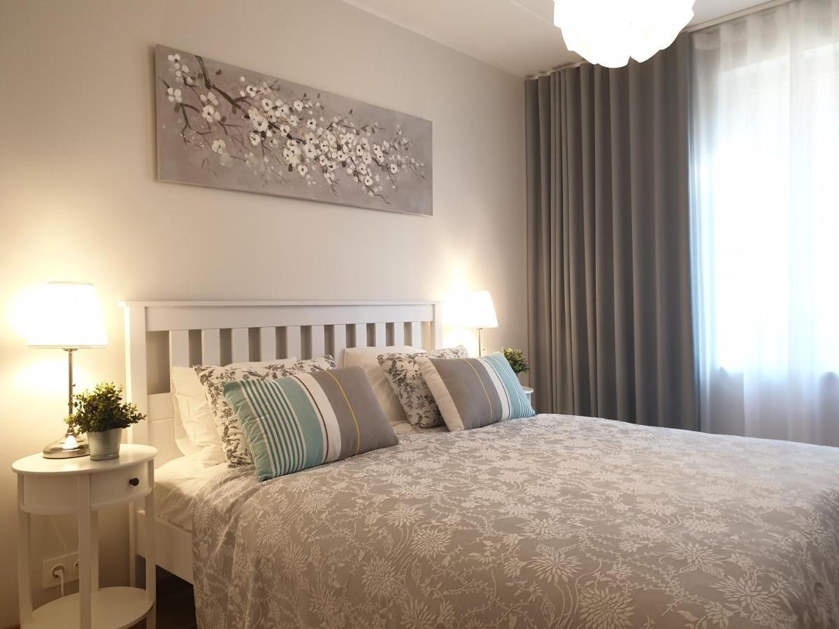 City Center Bright Home タリン エクステリア 写真